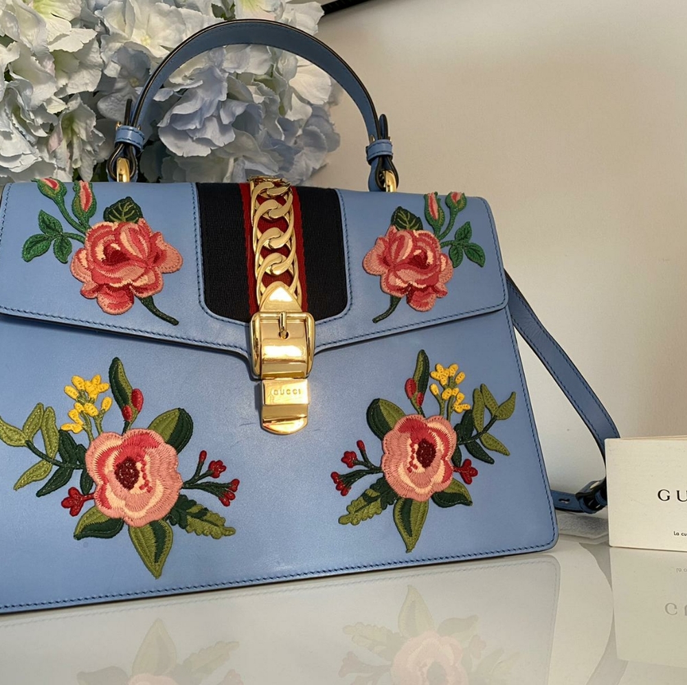 Gucci sylvie bag (SOLD)
